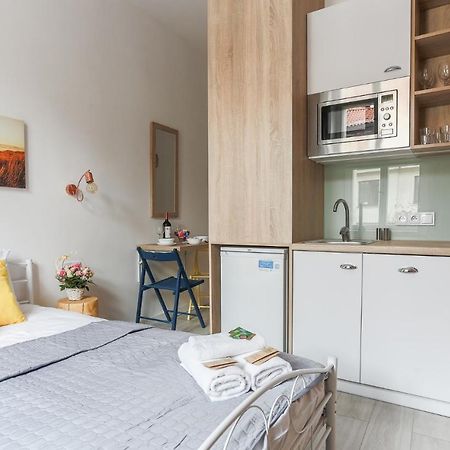 Simply Modern Apartment ทอรูน ภายนอก รูปภาพ