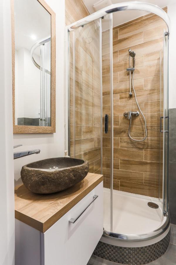 Simply Modern Apartment ทอรูน ภายนอก รูปภาพ